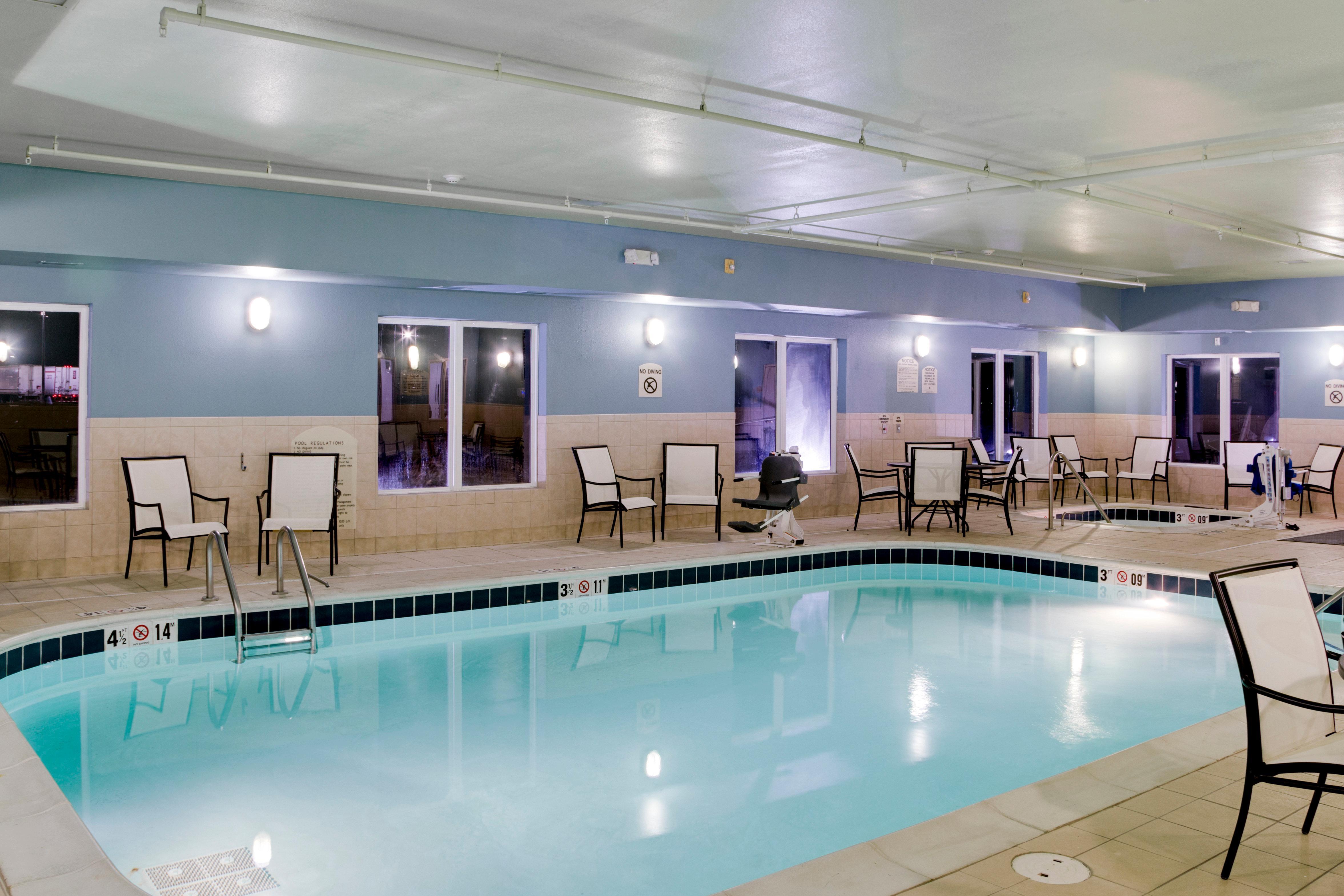 Holiday Inn Express & Suites Jacksonville By Ihg South Jacksonville Exterior photo