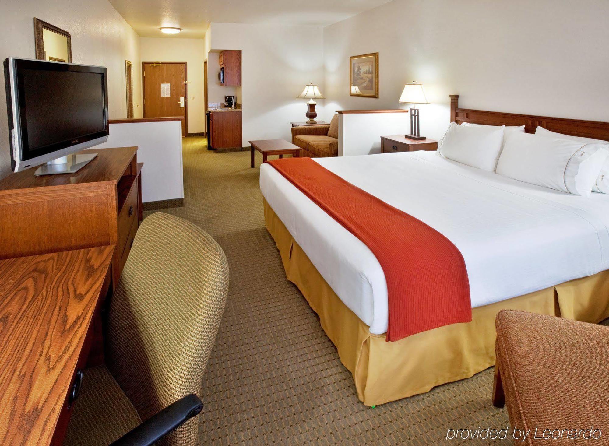 Holiday Inn Express & Suites Jacksonville By Ihg South Jacksonville Exterior photo