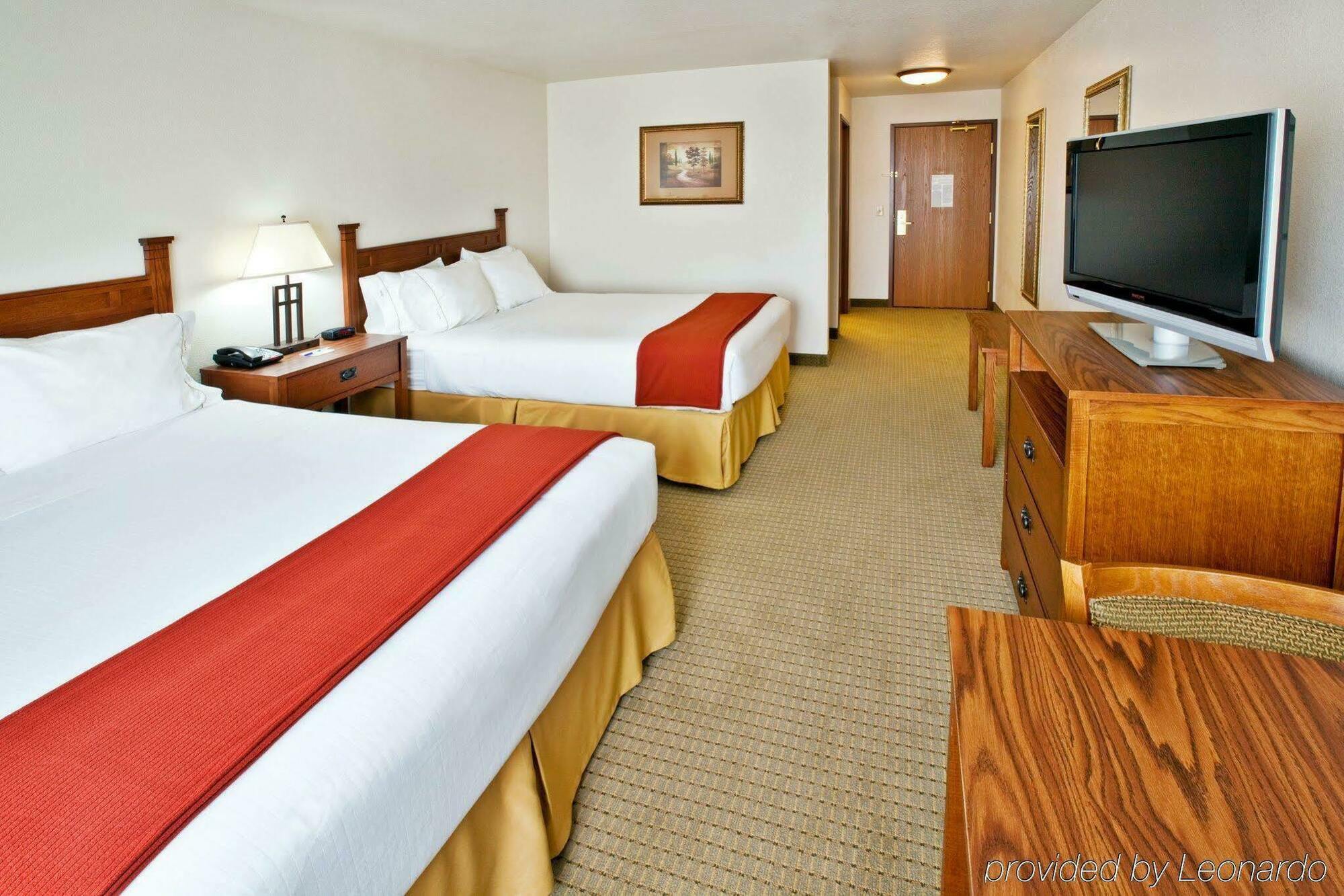 Holiday Inn Express & Suites Jacksonville By Ihg South Jacksonville Exterior photo