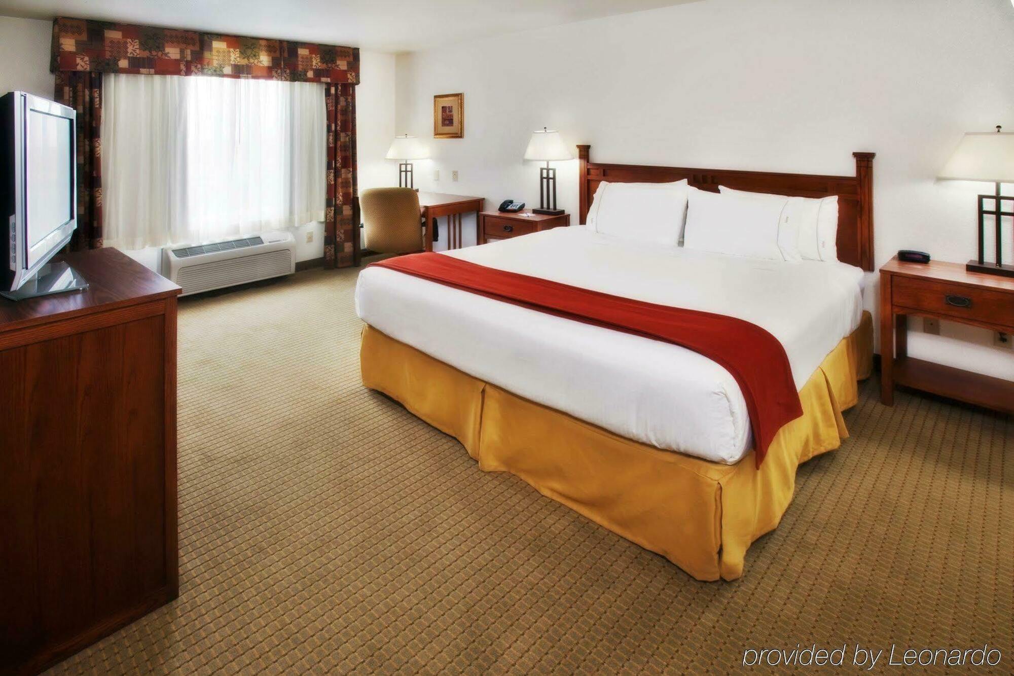 Holiday Inn Express & Suites Jacksonville By Ihg South Jacksonville Exterior photo
